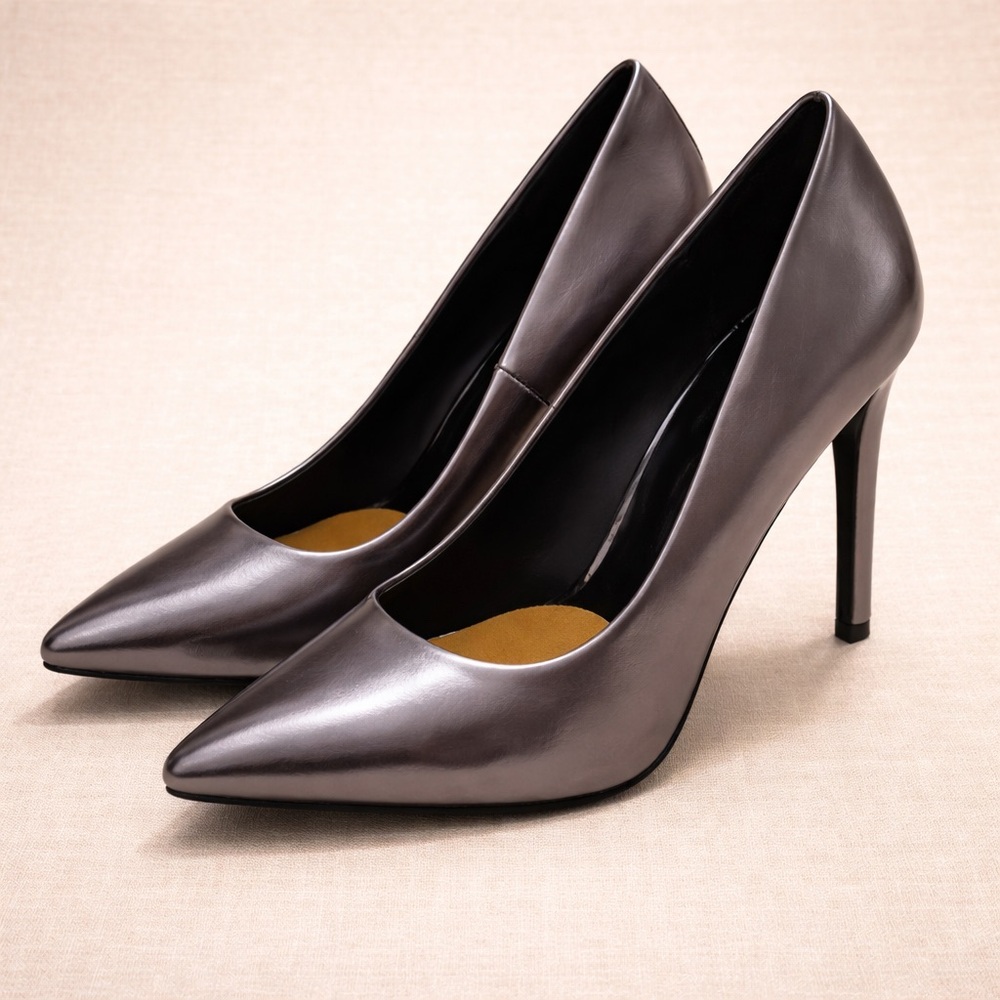✨ Gunmetal Metallic Gray Pointed Toe 4’ Stilettos Size 7.5
